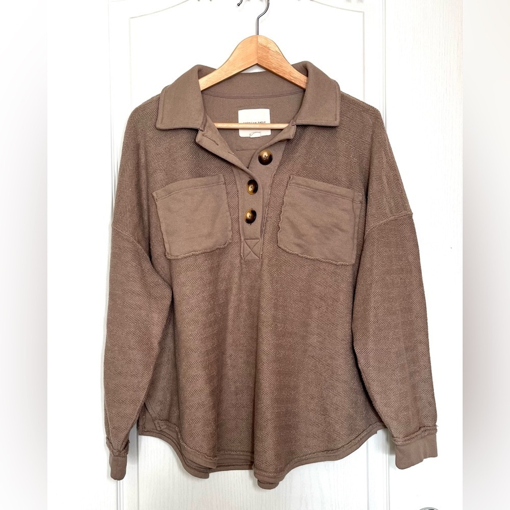 American Eagle Tan Textured Henley Sweatshirt Oversized Shacket Farmcore Casual